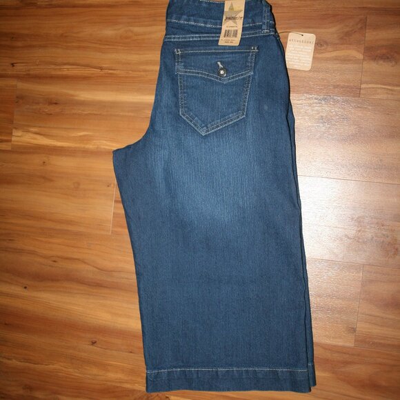 Jeanstar Morgan Crop Jeans - NWT - Picture 1 of 6